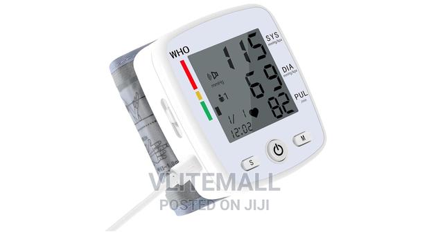 Wrist Blood Pressure Monitor (CK-W355) · Photo 3