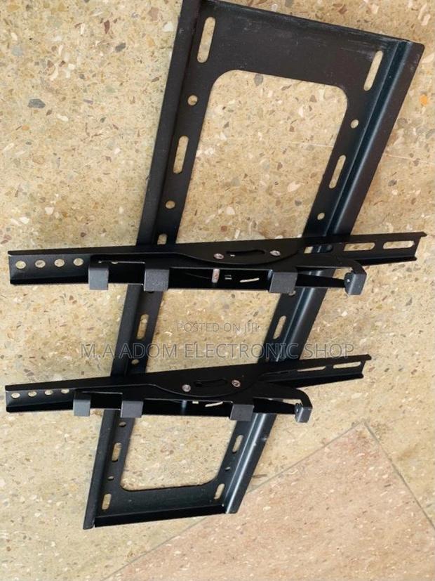 (32”-70”)Original Full Motion Adjustable Wall Mount · Photo 2