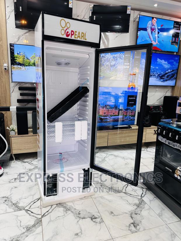 Pearl PVC 424 —Single Door Display Fridge · Photo 2