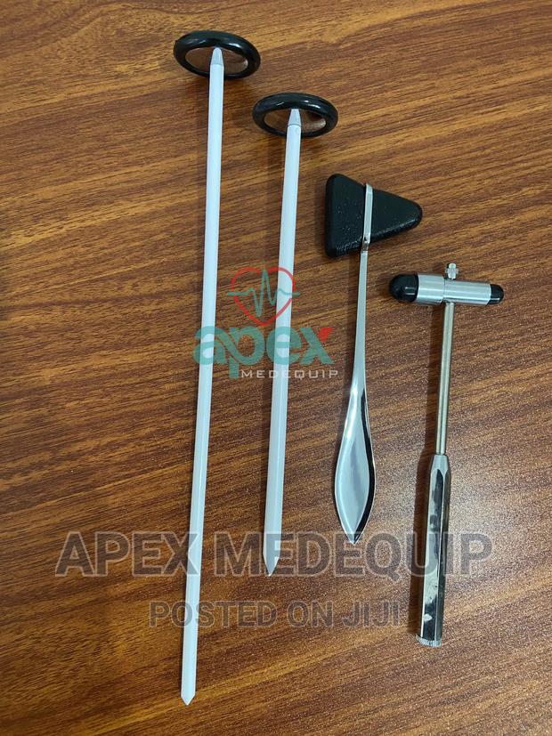 Patellar Hammer ( Reflex Hammer) · Photo 2