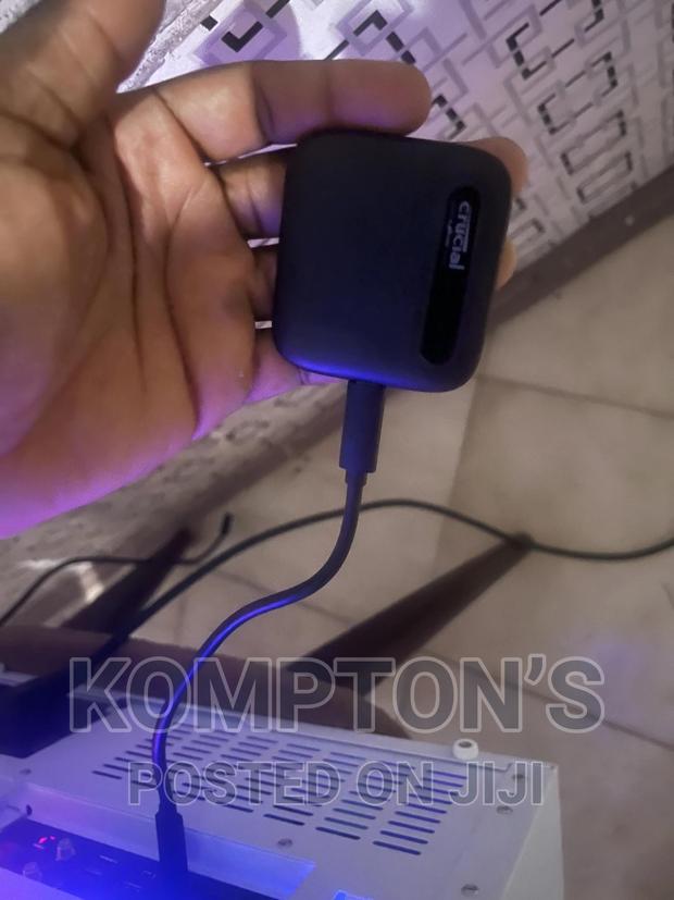 Crucial X6 External SSD photo 2