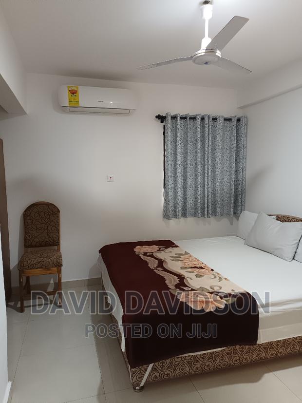 Furnished 1bdrm Apartment in Furnished Chamber, Tema Metropolitan · Photo 2