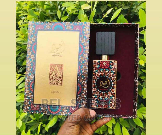 Ajwad Lattafa Perfume · Photo 2