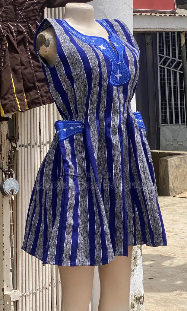 Smock Dress · Photo 3