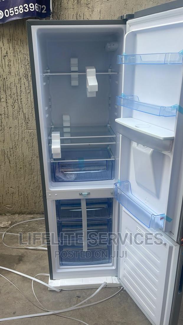 Pearl Fridge With Water Dispenser 251 Litres