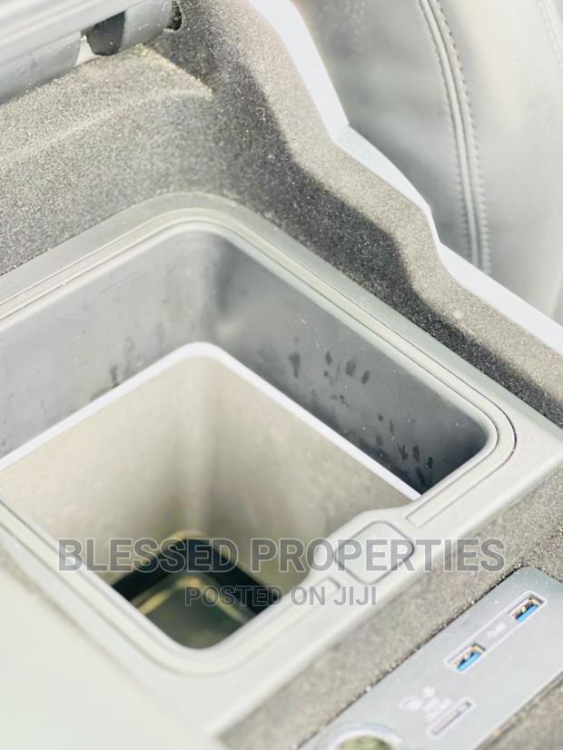 Land Rover Range Rover Sport 2021 White