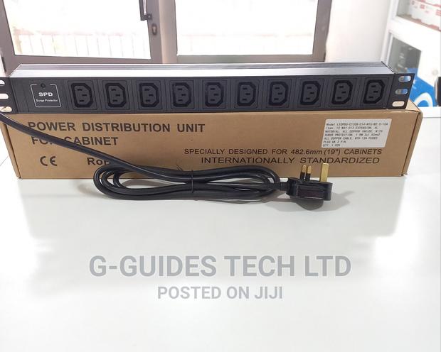 10way C13 Pdu Extension Board With Surge Protector · Photo 4