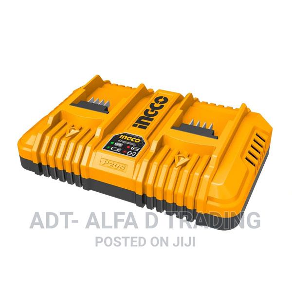 Fast Intelligent Charger FCLI2034 Fast Intelligent Charger F · Photo 2