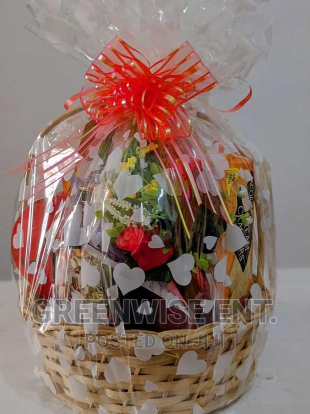 Birthday Gift Hamper for Her · Photo 2