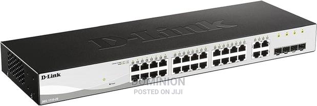 D-Link 28-Port Gigabit Smart Managed Switch DGS-1210-28 4sfp · Photo 4