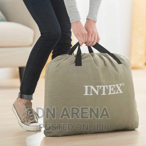 Intex Queen Size Air Bed Comfortable photo 2