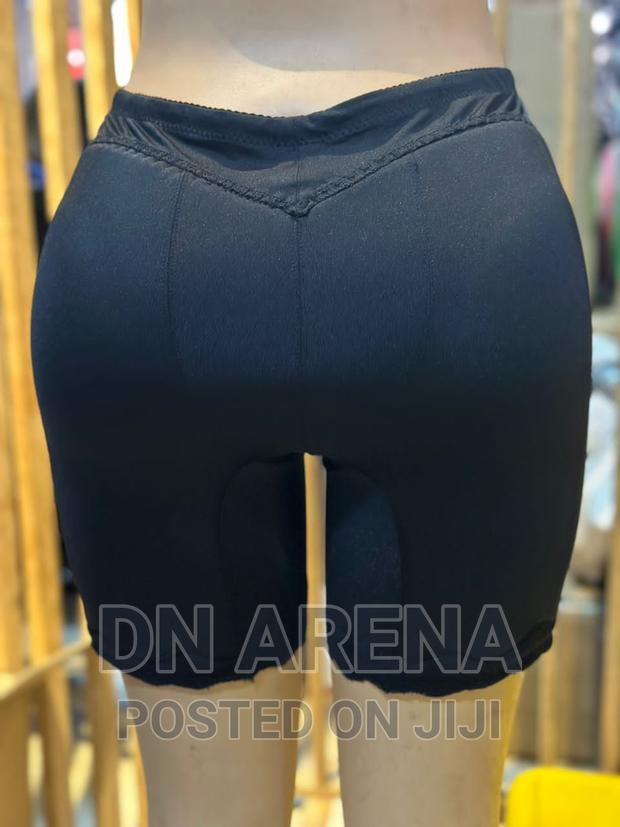 Hip and Butt Underwear · Photo 4