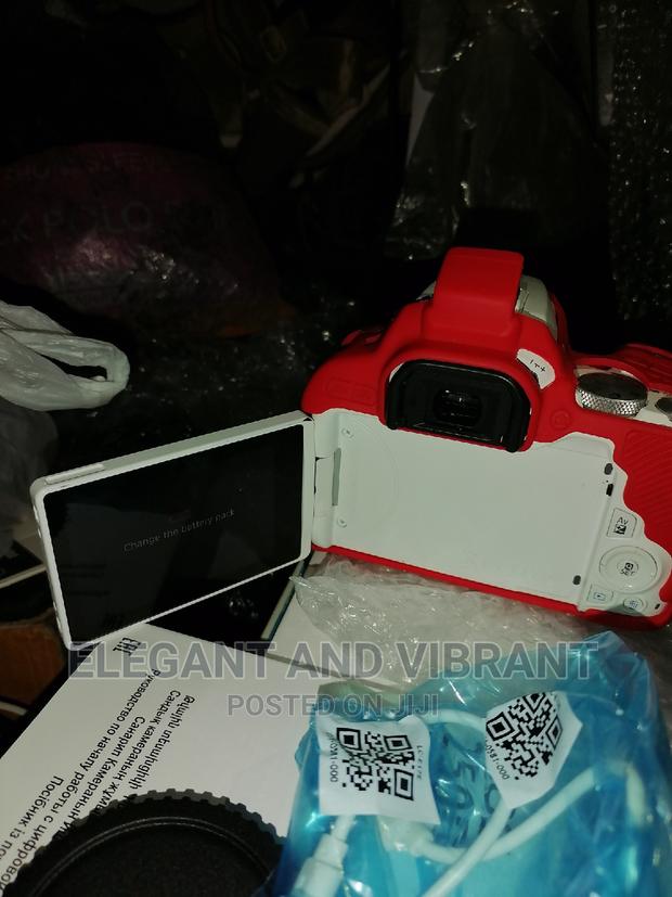 Canon Eos 250d in Very Little Use Condition photo 8