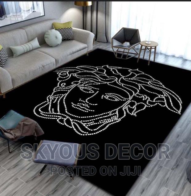 Modern Center Carpet 140 by 200cm · Photo 2