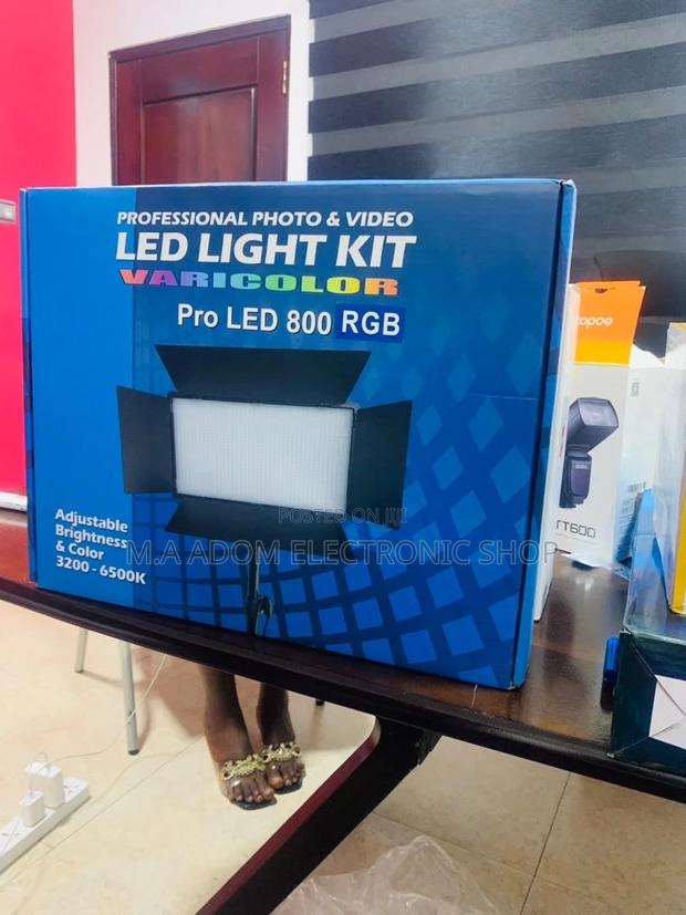 Extremely Quality Professional Photo and Vidoe Led Light Kit · Photo 2