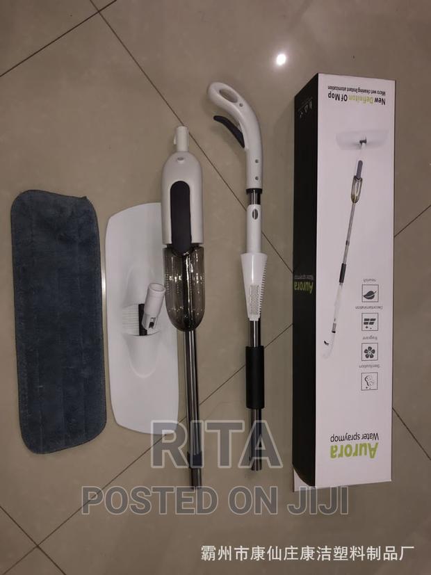 Quality Spray Mop With Easy Grip Handle photo 2