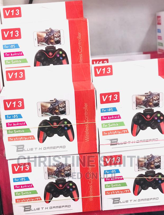 V13 Phone Game Pad · Photo 3