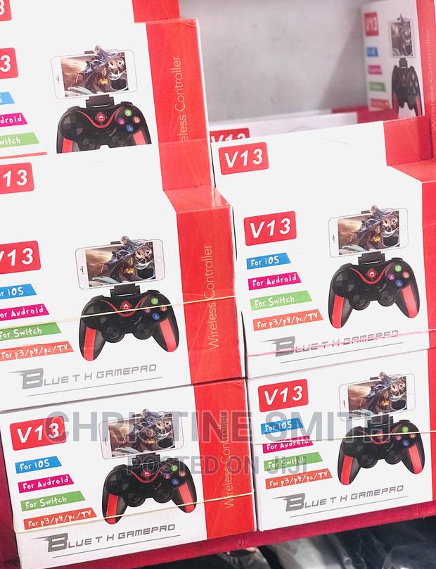 V13 Phone Game Pad · Photo 4