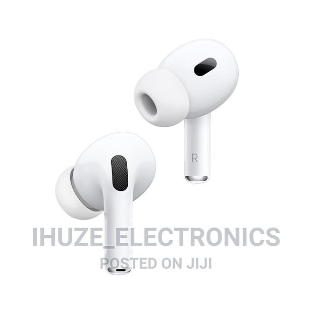 Airpods Pro (2nd Gen) With Magsafe Charging Case (Usb‐C) · Photo 3