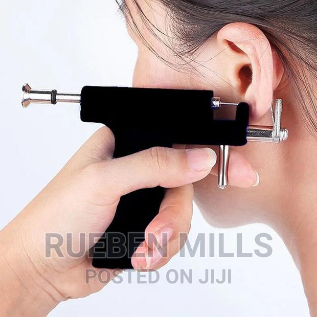 Piercing Gun Machine · Photo 3