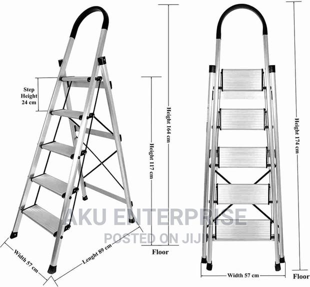 Foldable 5 Steps Ladder · Photo 3