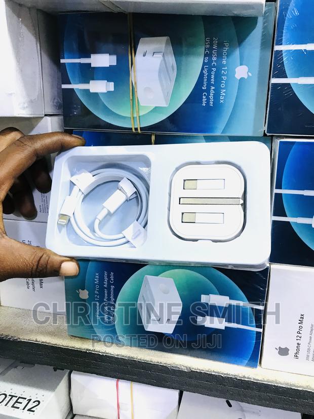 Type C to iPhone Fast Charger · Photo 3