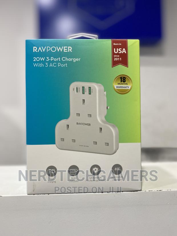 RAVPOWER 20w 3 Port Charger · Photo 2