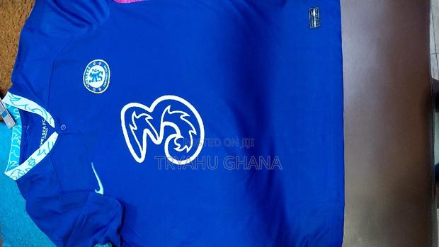 Shop Original Chelsea FC Football Home Jersey · Photo 4