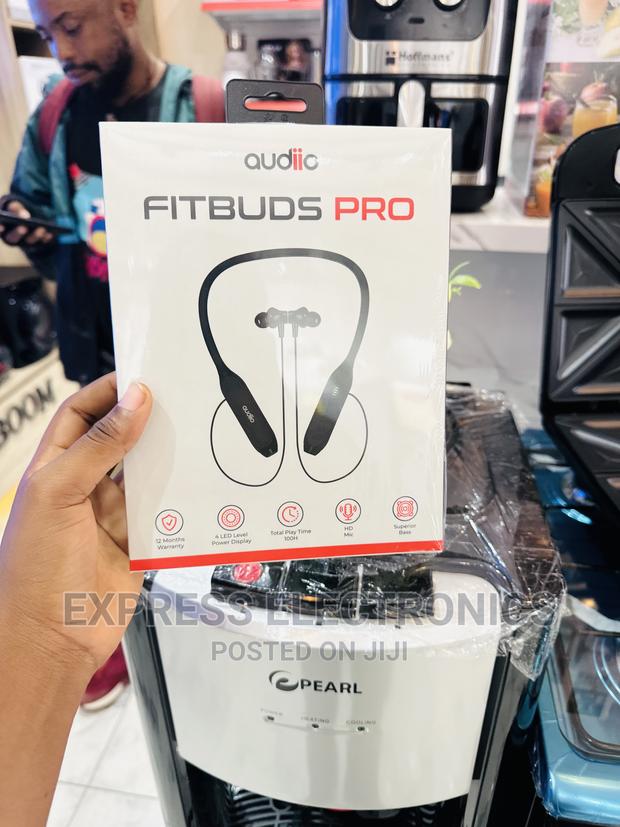 3D Fashion Audiio Fitbuds Wireless Neckband-Black · Photo 2
