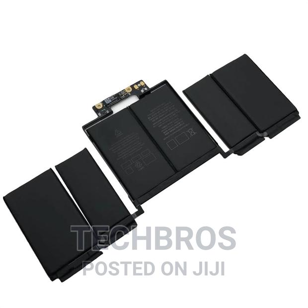 Macbook Pro Battery 13 Inches 2018 - 2019, A1989/2159 · Photo 4