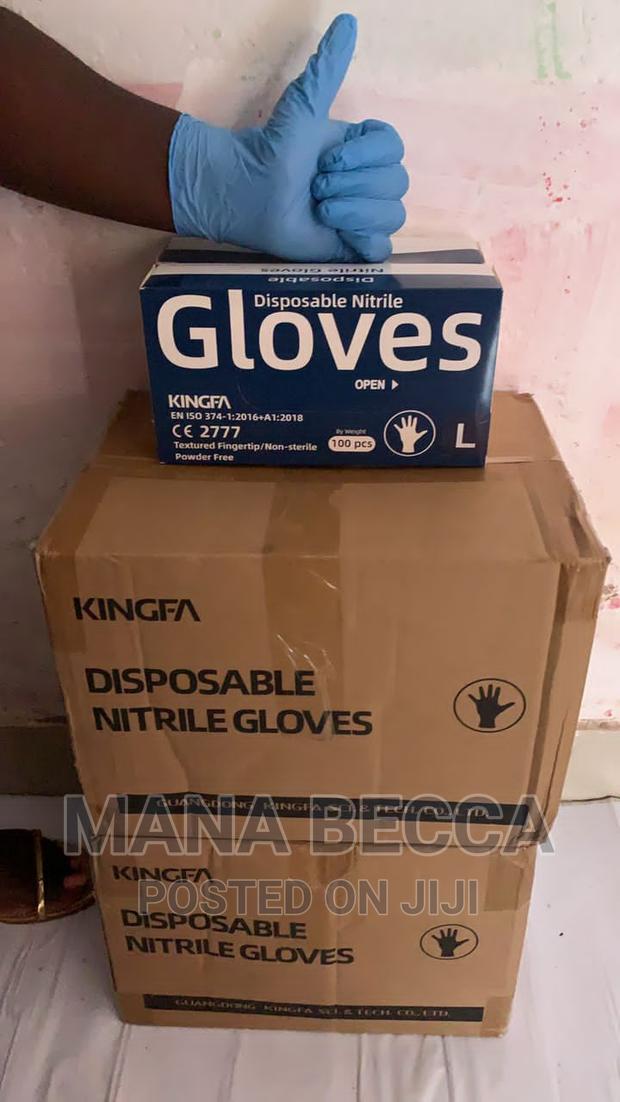 Nitrile Gloves · Photo 1
