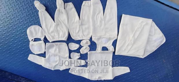11 in 1 Baby Clothing Set + Free Pack of Baby Wipe · Photo 2