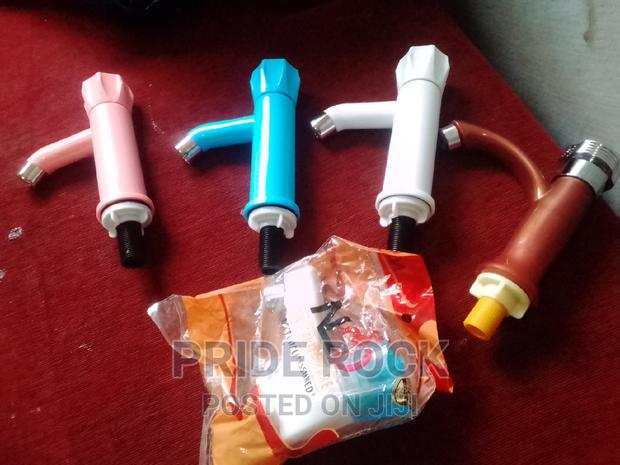 Plastic Basin Tap · Photo 2
