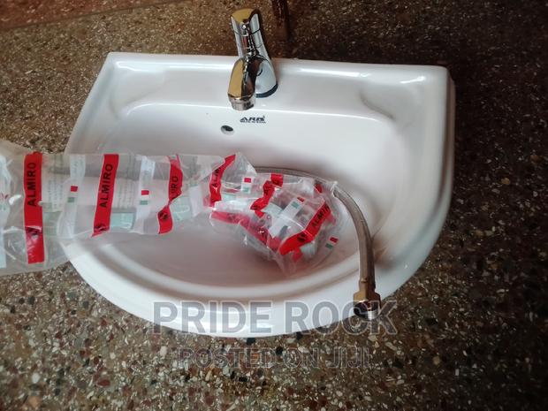 Wash Hand Basin for Hanging · Photo 3