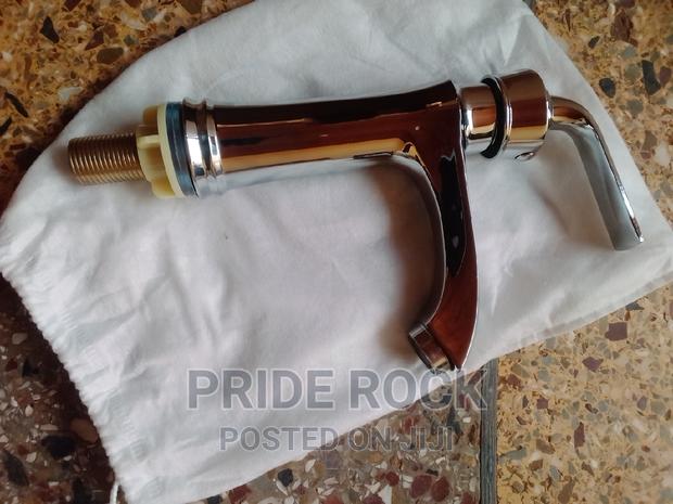 Heavy, Durable Basin Tap Single · Photo 4