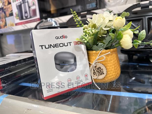 Tune in the Air Audiio Tuneout 301 Black · Photo 2