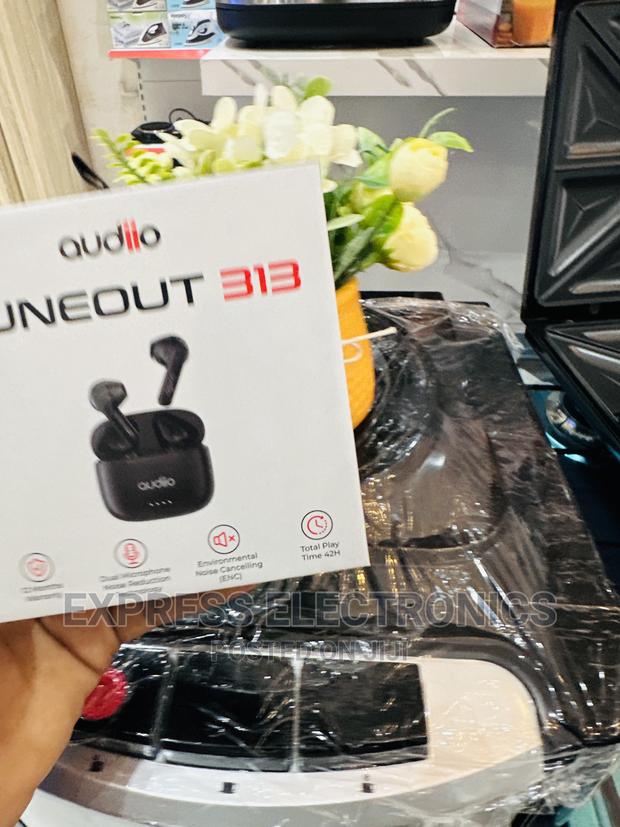 Smart Sleek Black Audiio Tuneout 313— · Photo 2