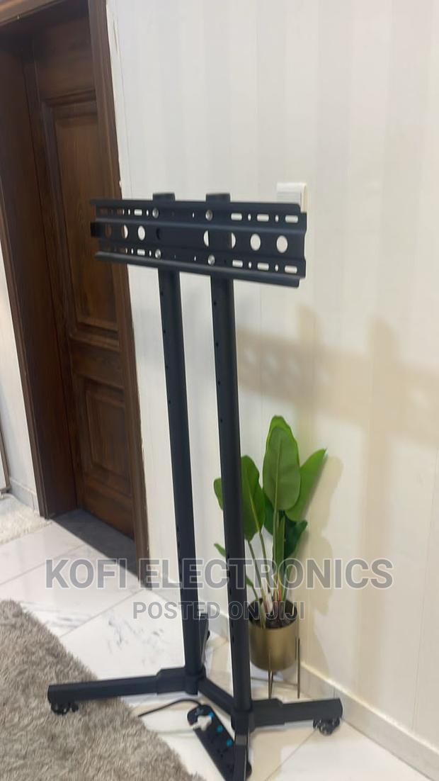 32-70inch Tv Mobile Stand Durable, and Versatile Solution · Photo 2