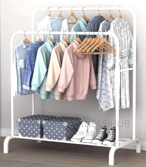 Garment Rack · Photo 4