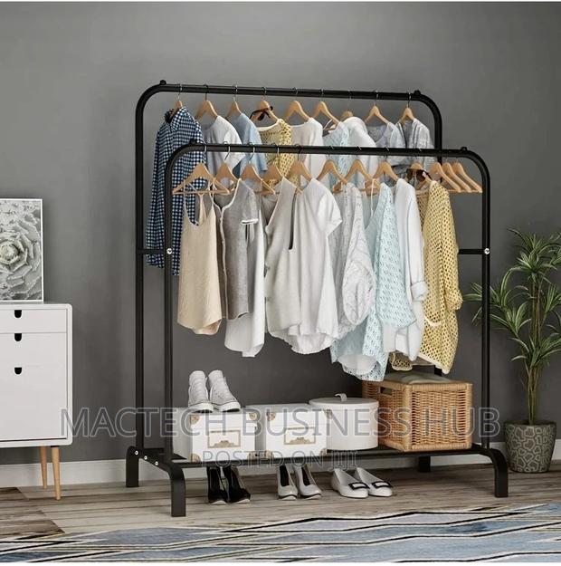 Clothes Rack · Photo 4