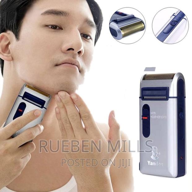 Professional Skin Smoothing Barbering Machine Beard Trimmer · Photo 3