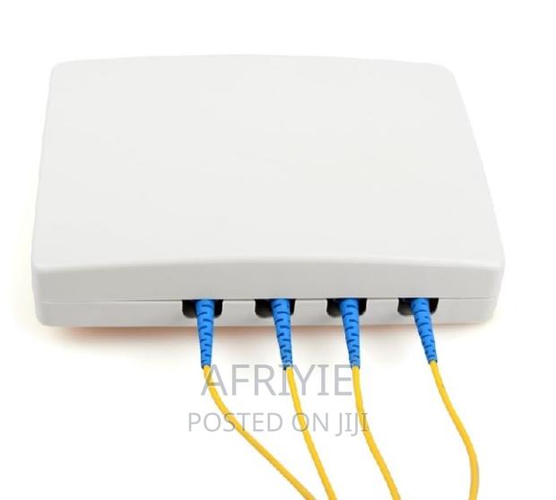 4 Cores FTTH Distribution Box · Photo 3