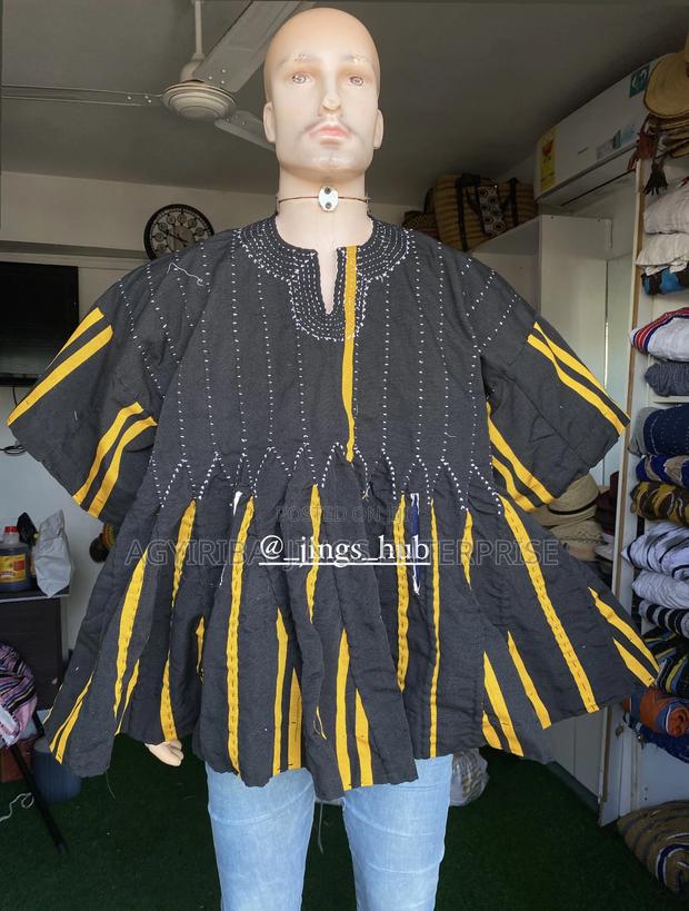 Men’S Smock · Photo 3