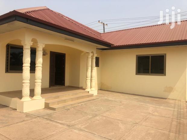 3bdrm House in Bronko Housing, Accra Metropolitan for rent · Photo 1