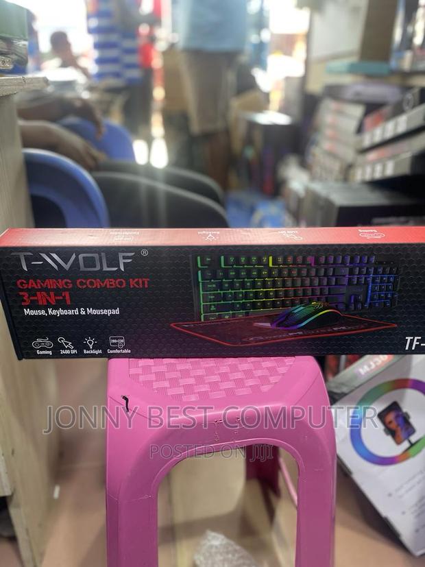 Gaming Keyboard and Mouse With Mouse Pad · Photo 4