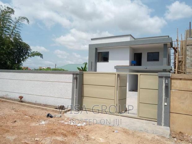 4bdrm Duplex in Wisa Groups, Accra Metropolitan for sale · Photo 2