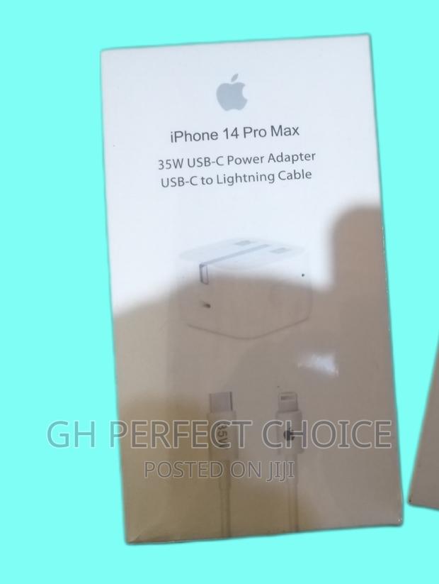 iPhone 14 Pro Max Charger · Photo 1