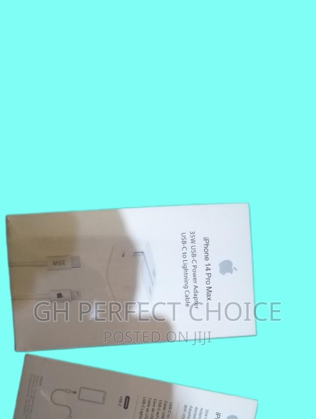 iPhone 14 Pro Max Charger · Photo 2