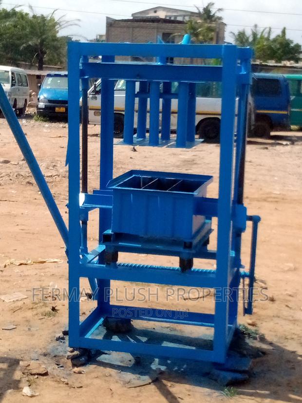 Standard Quality Block Machines for Sale · Photo 3