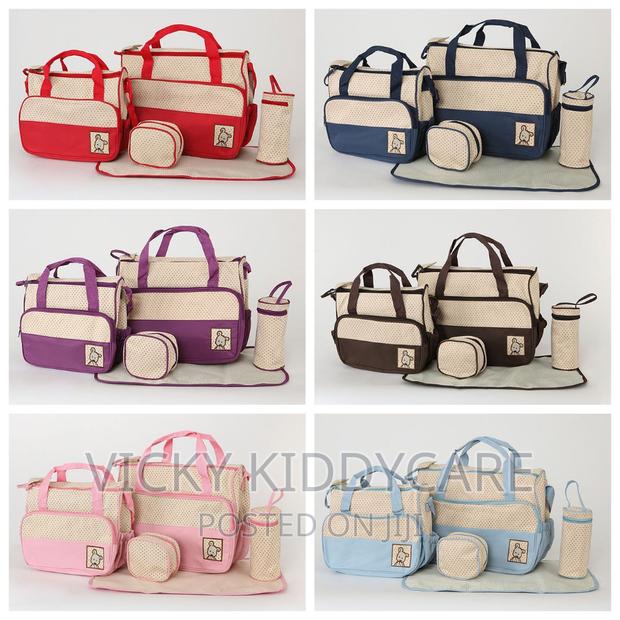 5 Pieces Diaper Bag · Photo 2
